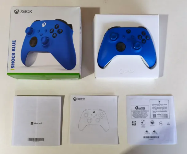 Controle original Xbox Series X/S Shock Blue