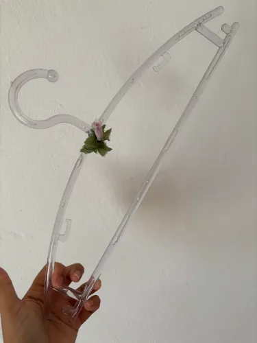 Cabide acrílico semi novo