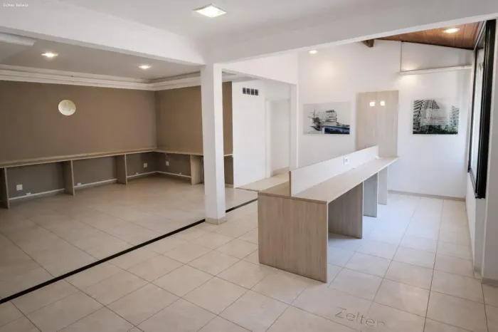 Comercial para Locação em Macaé, Cavaleiros, 3 vagas