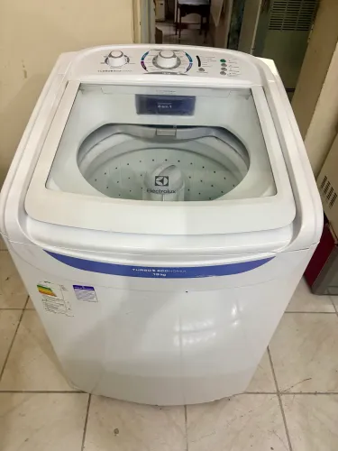 Máquina de lavar 15 kg Eletrolux- lavadora de roupas