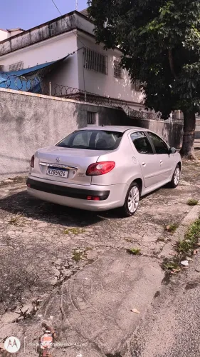 Peugeot 207 Sedan Passion XR 1.4 Flex 8V 4P 2011