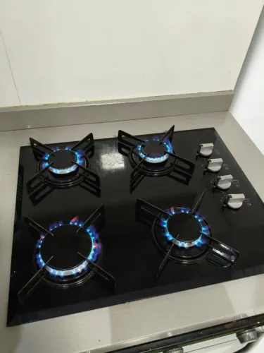 Cooktop a Gás 4 Bocas Philco Cook Chef Vidro Temperado Bivolt [usado]