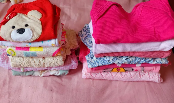 Lote de roupas de menina 3 a 6 meses