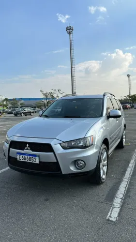 Mitsubishi Outlander 2.0 16V 160cv Aut. 2012