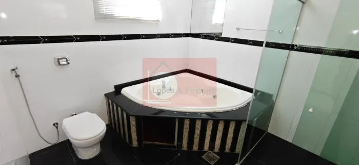Alugo casa térrea, 3 quartos suítes, Jardins Atenas, rico armarios, Goiânia / GO