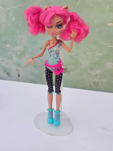 Boneca Monster High Howleen Wolf G1