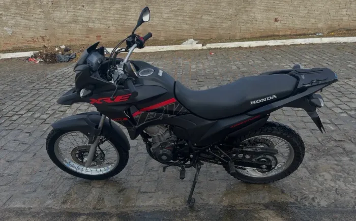 Moto XRE 190 Adventure. Moto extra 