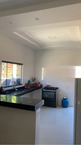 Casa a venda em Luzimangues