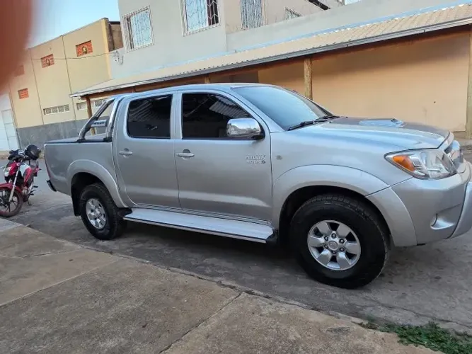 Toyota Hilux CD SRV D4-d 4X4 3.0 TDI Diesel AUT 2006