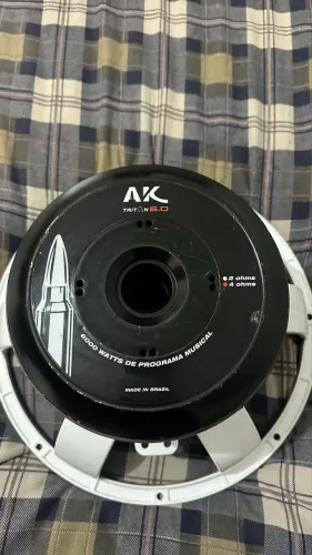 Carcaça Triton AK 15 Polegadas