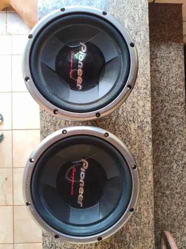 Subwoofer Pioneer 12 Polegadas  TS-W30F - 300W RMS