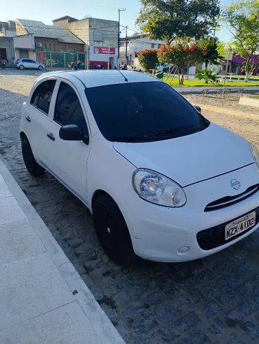 Nissan March 1.0 16V Flex Fuel 5P 2013