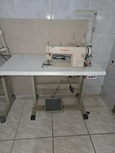 Máquina de Costura Industrial Reta SunStar KM-250B - Impecável / Pronta pra Trabalhar