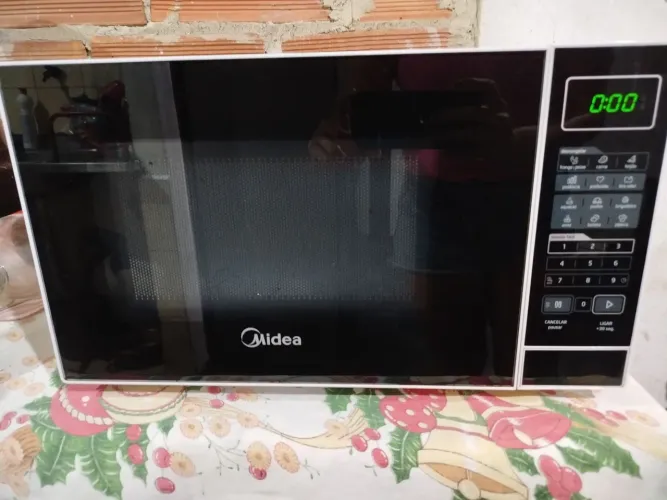 Microondas semi novo
