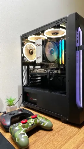 PC Gamer Ryzen 5 5600 + RX 5600 8GB + 16GB RAM + SSD/HD