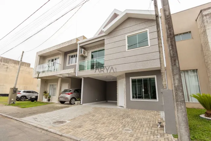 Casa em condomínio à venda no Pinheirinho ARYA1