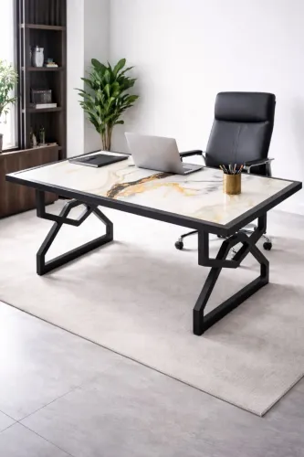 Mesas pra escritório e jantar de luxo com designer