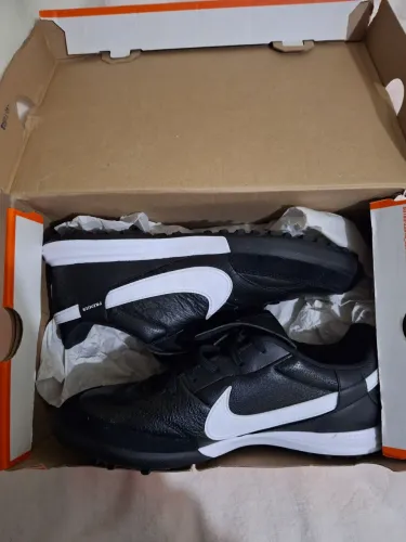 Chuteira society nike premier lll tiempo tem nota fiscal comprei na centauro