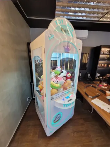Máquina de pelúcias (Grua-ToyBox)