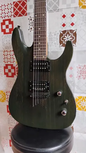 Guitarra Dean Vendetta XM