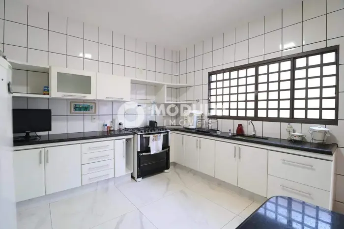 Casa residencial disponível para locação no bairro Morada da Colina.
