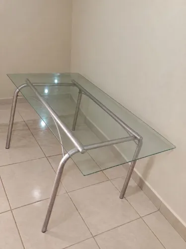 VENDO MESA DE VIDRO! PREÇO IMPERDÍVEL . APROVEITE!