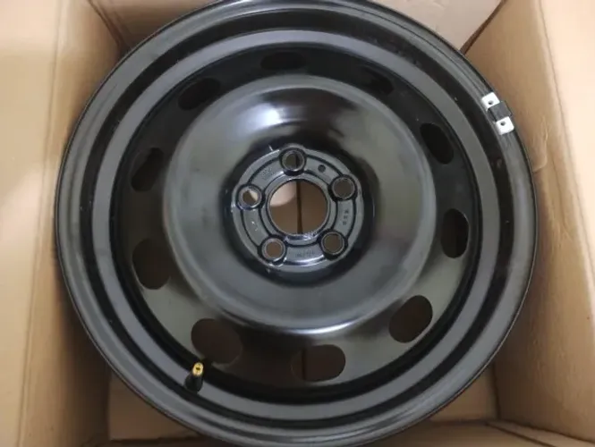 Roda de ferro aro 16 - T-cross - 5 furos - R$ 160,00