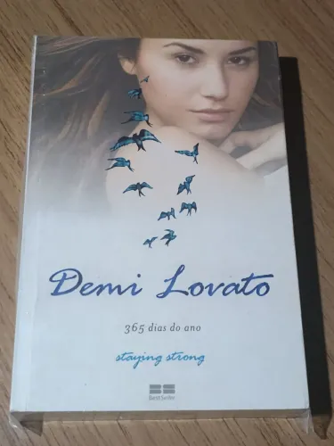 LIVRO DEMI LOVATO -365 DIAS DO ANO 