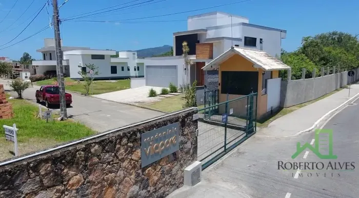 Terreno/Lote | Condomínio Fechado | 400m² | Vargem Grande