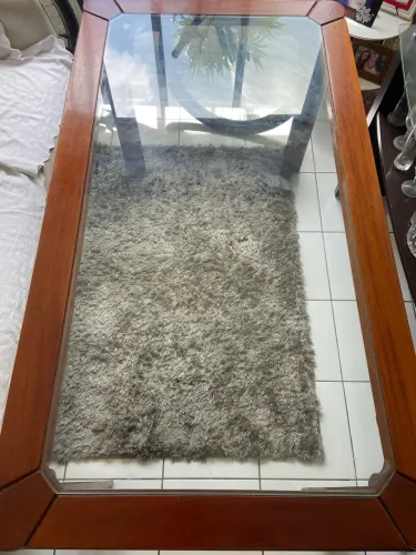 Mesa de madeira com tampo de vidro 86x157cm