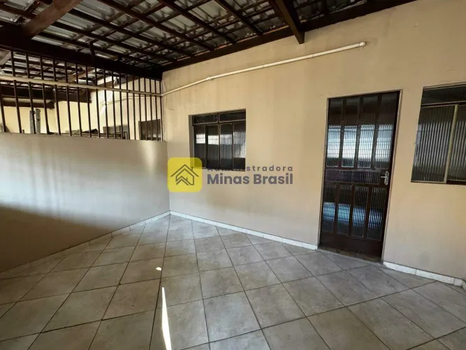 Excelente apartamento com 02 quartos