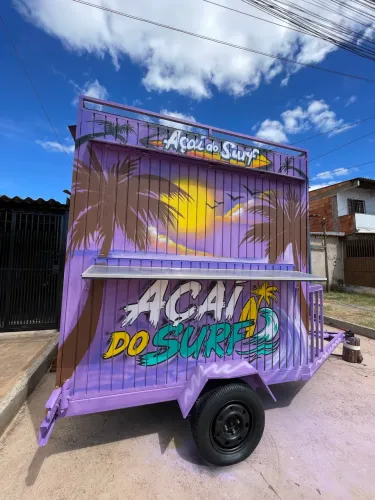 Grafite e pintura comercial 