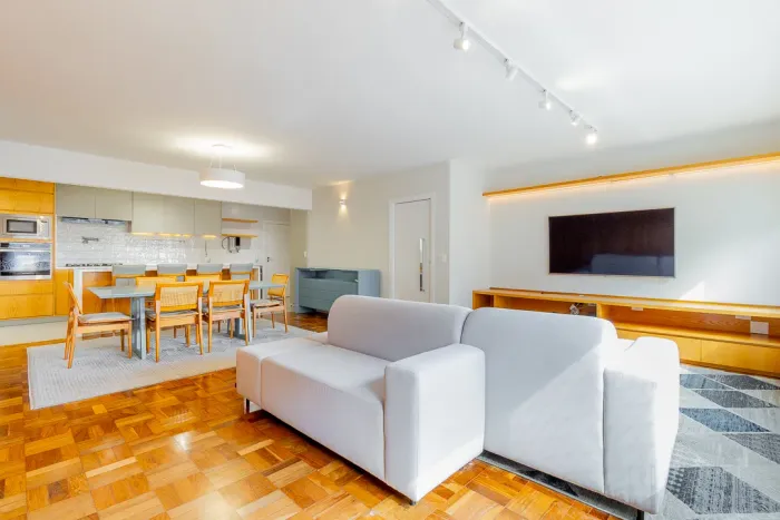 Apartamento para venda e locação em Santo Amaro com 3 quartos, sendo 1 suíte, 154m²