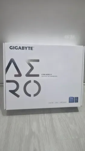 Placa Mãe Gigabyte Z790 Aero G DDR5 ATX LGA1700 Nova
