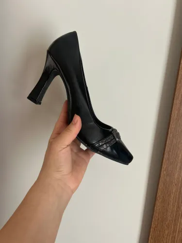 Scarpin/Sapato Preto 38/39