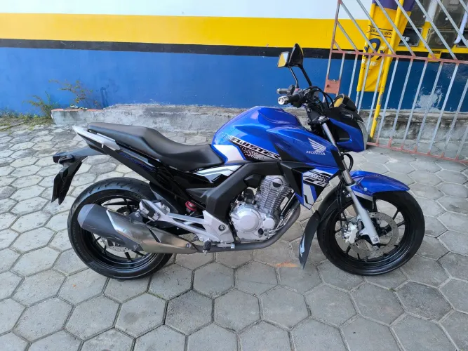 CB Twister 250cc