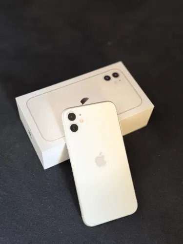 iPhone 11