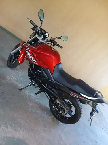 FAZER 250 EDIÇÃO LIMITADA 2015