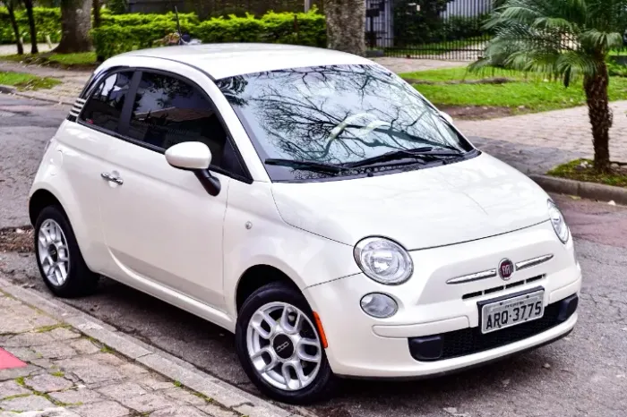 Fiat 500 Cult 1.4 Flex 8V EVO Mec. 2012