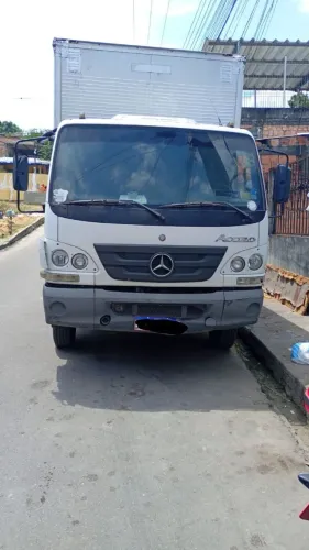 MERCEDES-BENZ ACCELO 815 BAÚ - 2017