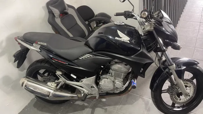 Honda CB 300