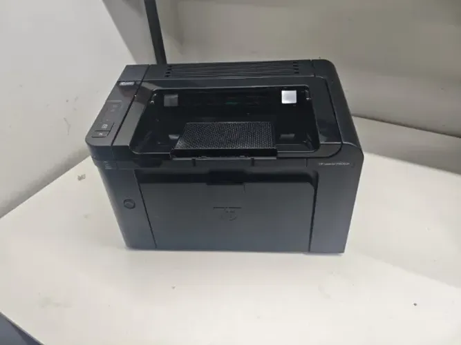 Impressora HP LaserJet P1606dn