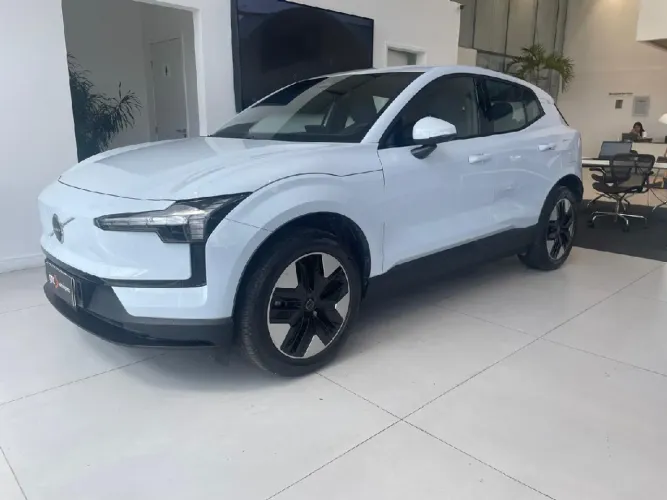 Volvo EX30 E60 Core (elétrico) 2024