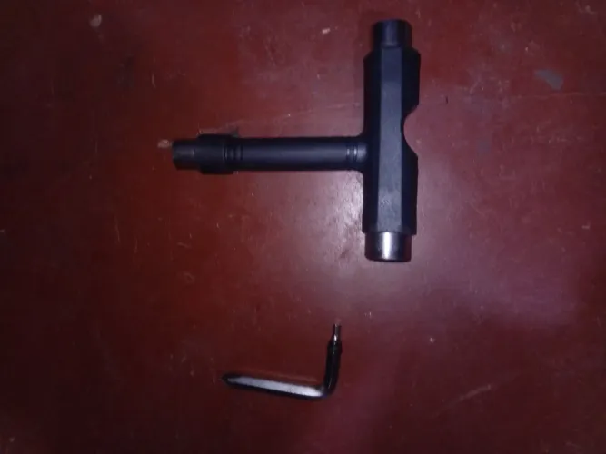 Chave T Black Sheep para skate