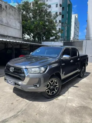 Toyota Hilux CD SRV 4X4 2.8 TDI Diesel Aut. 2021