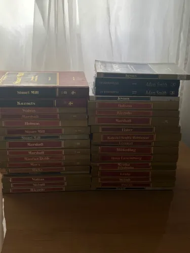Coleção Os Economias da editora Nova Cultura