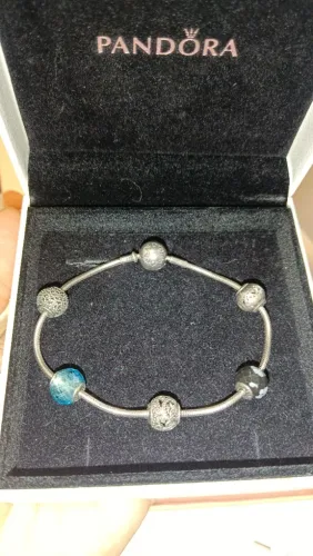 Pulseira Pandora com 5 Charms Originais