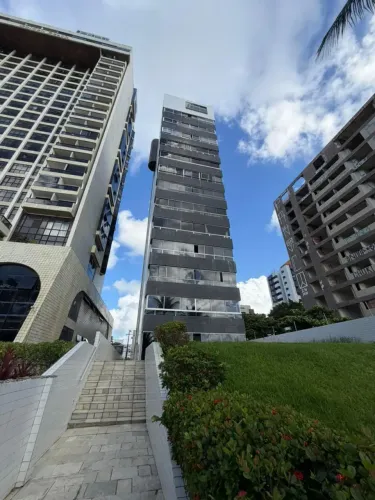 Imóvel para venda possui 280 metros quadrados com 4 quartos em Centro - Jaboatão dos Guara