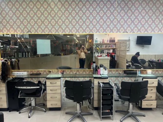 Vaga para Recepção salão de Beleza Barra da Tijuca
