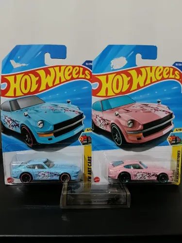 Kit 2 minis Hotwheels Datsun 240z